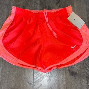 NIKE SHORTS ATHLETIC WOMENS RUNNING SHORTS NWT